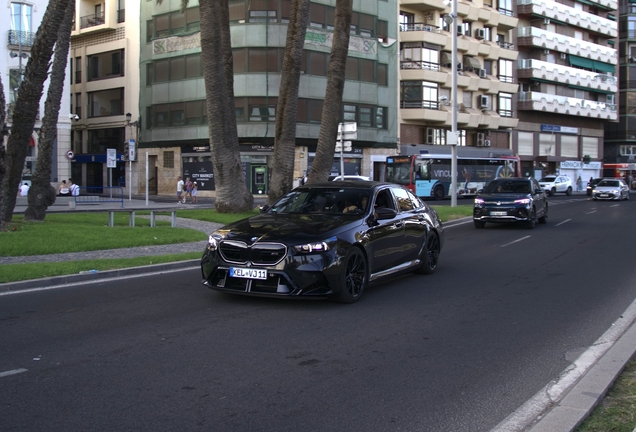BMW M5 G90