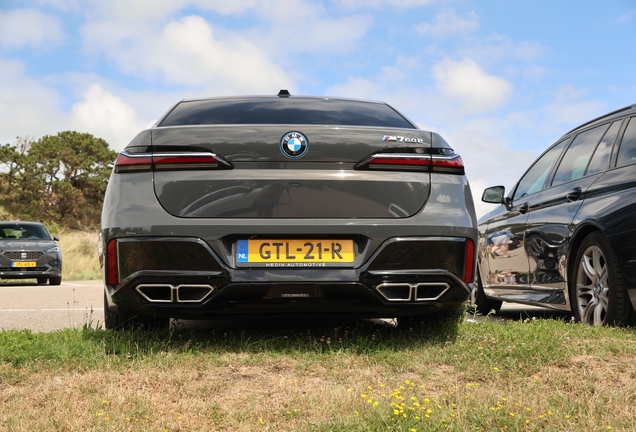 BMW M760e xDrive