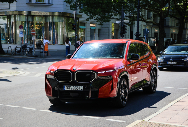 BMW XM G09