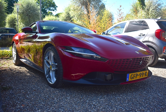 Ferrari Roma Spider