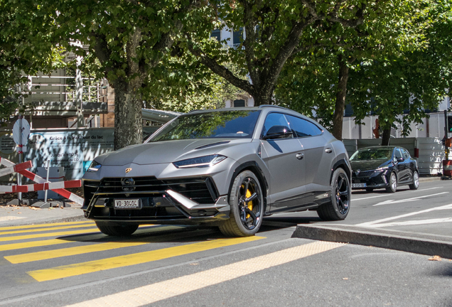 Lamborghini Urus S