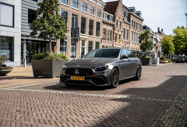 Mercedes-AMG E 63 S W213 2021
