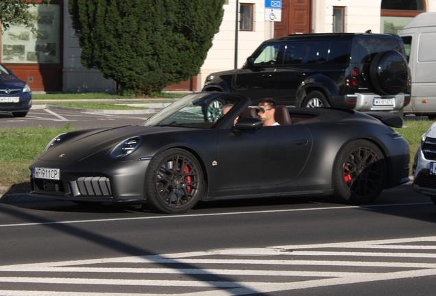 Porsche 992 Carrera 4 GTS Cabriolet MkII