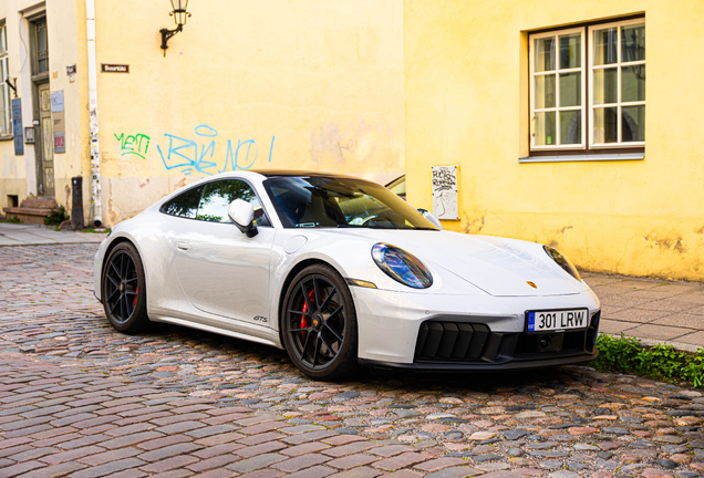Porsche 992 Carrera 4 GTS MkII