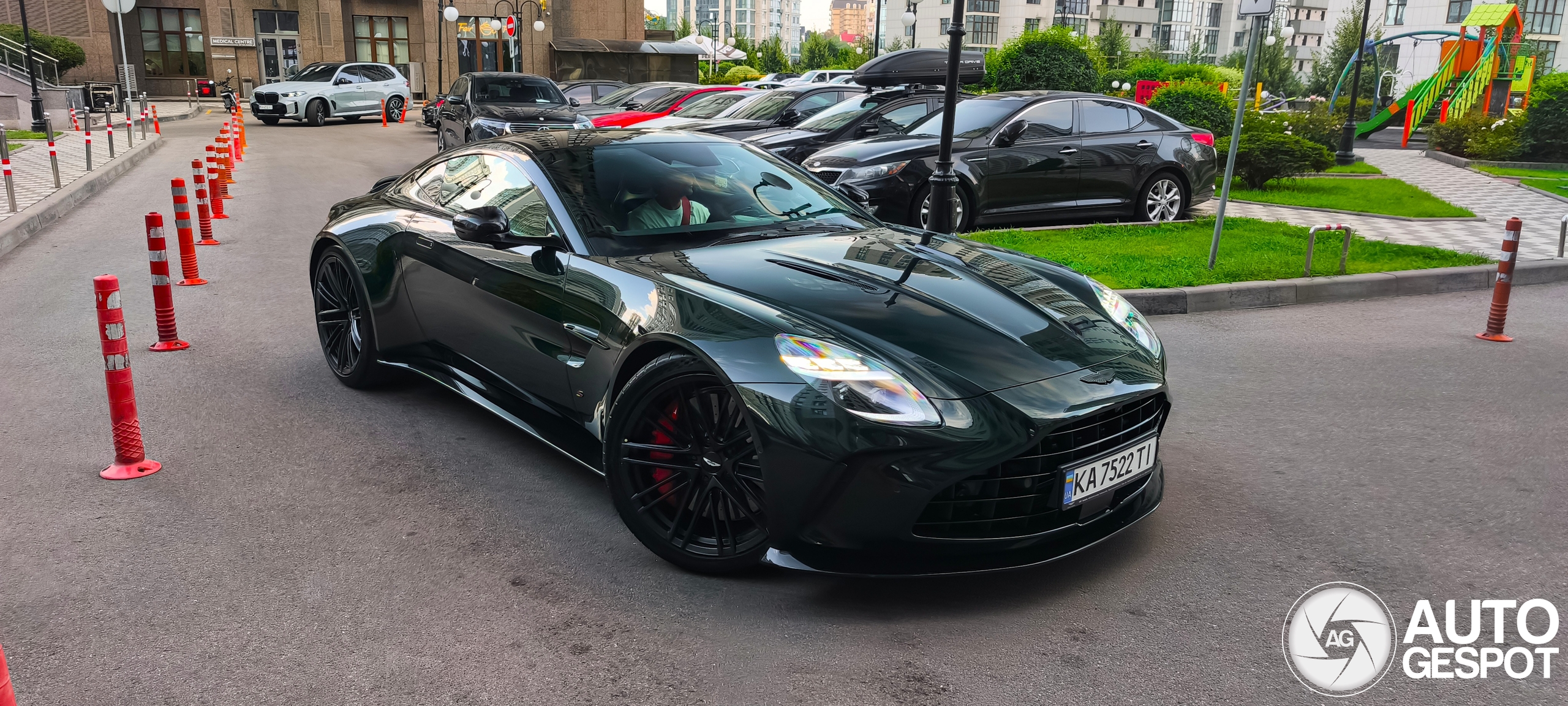 Aston Martin Vantage S 2026