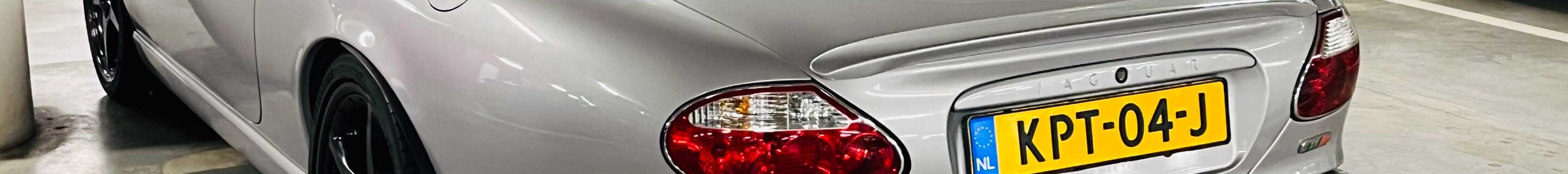Jaguar XKR