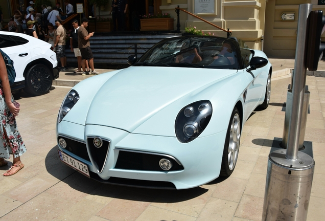 Alfa Romeo 8C Spider