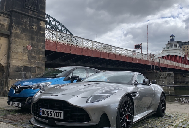 Aston Martin DB12