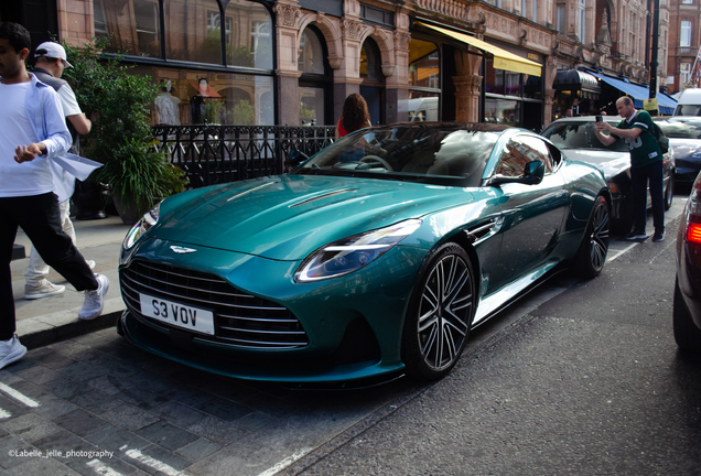 Aston Martin DB12