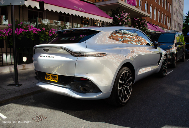 Aston Martin DBX