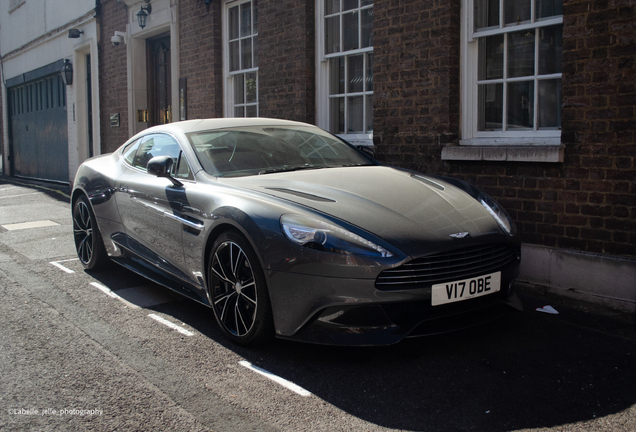 Aston Martin Vanquish 2013
