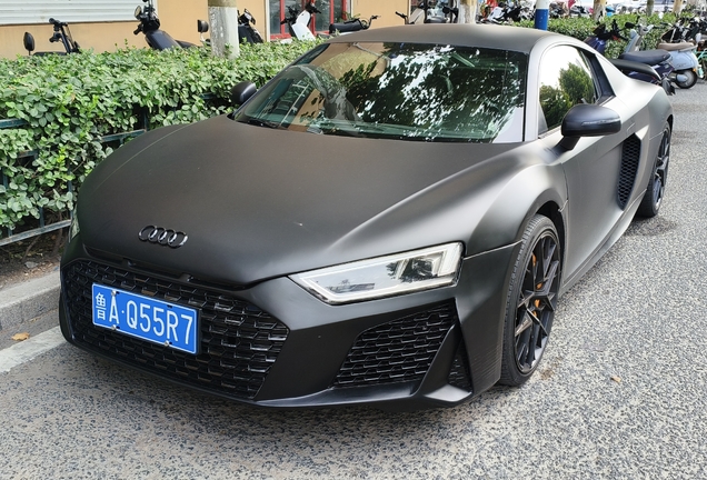 Audi R8 V10
