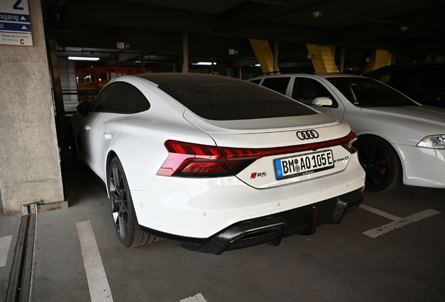 Audi RS E-Tron GT 2025