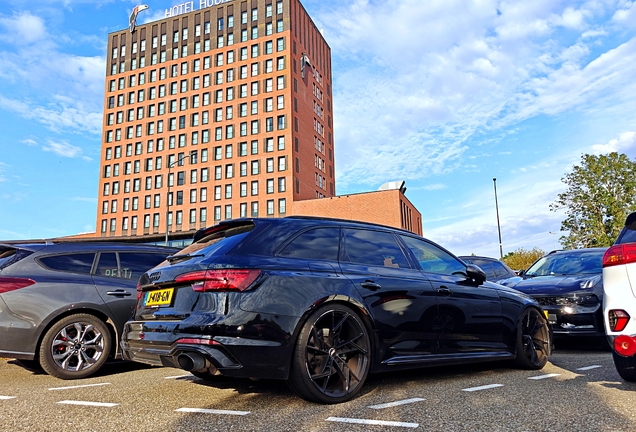 Audi RS4 Avant B9