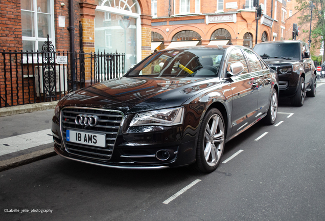 Audi S8 D4