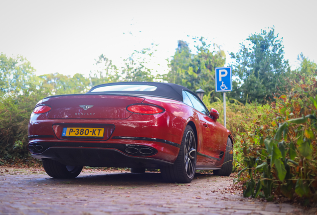 Bentley Continental GTC V8 2020