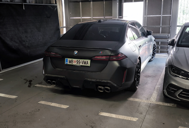BMW M5 G90