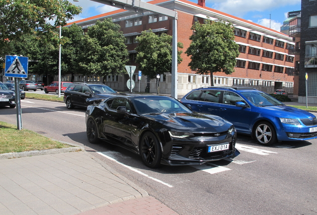 Chevrolet Camaro SS 1LE 2017