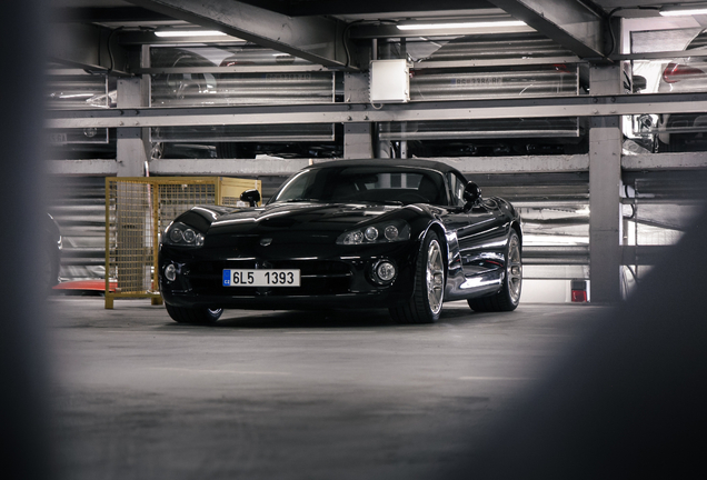 Dodge Viper SRT-10 Roadster 2003
