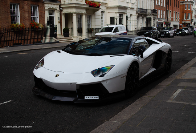 Lamborghini Aventador LP700-4 Roadster DMC Spezial Version
