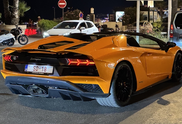 Lamborghini Aventador S LP740-4 Roadster
