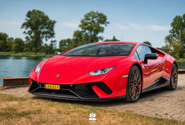 Lamborghini Huracán LP640-4 Performante