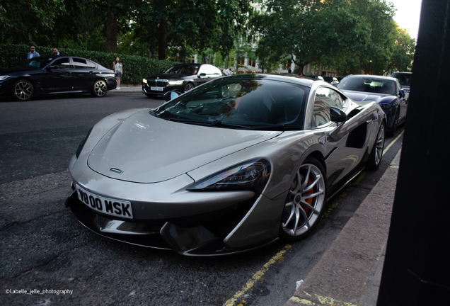 McLaren 570GT