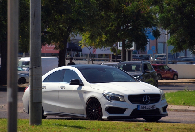 Mercedes-Benz CLA 45 AMG C117