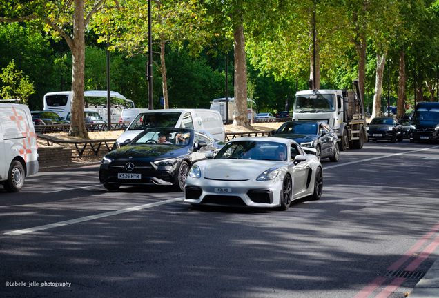 Porsche 718 Cayman GT4