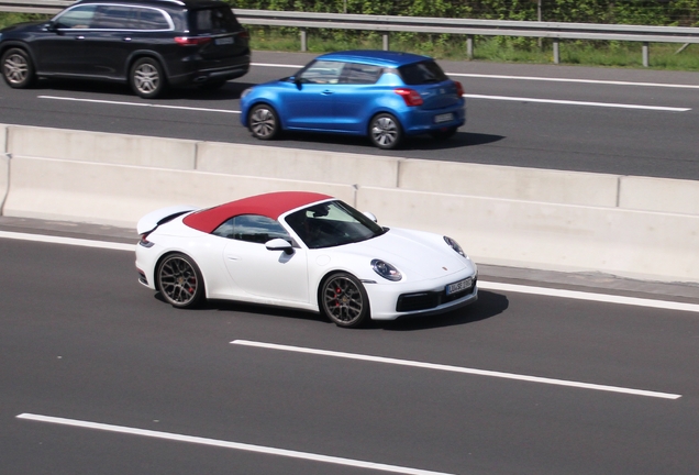 Porsche 992 Carrera 4S Cabriolet MkI