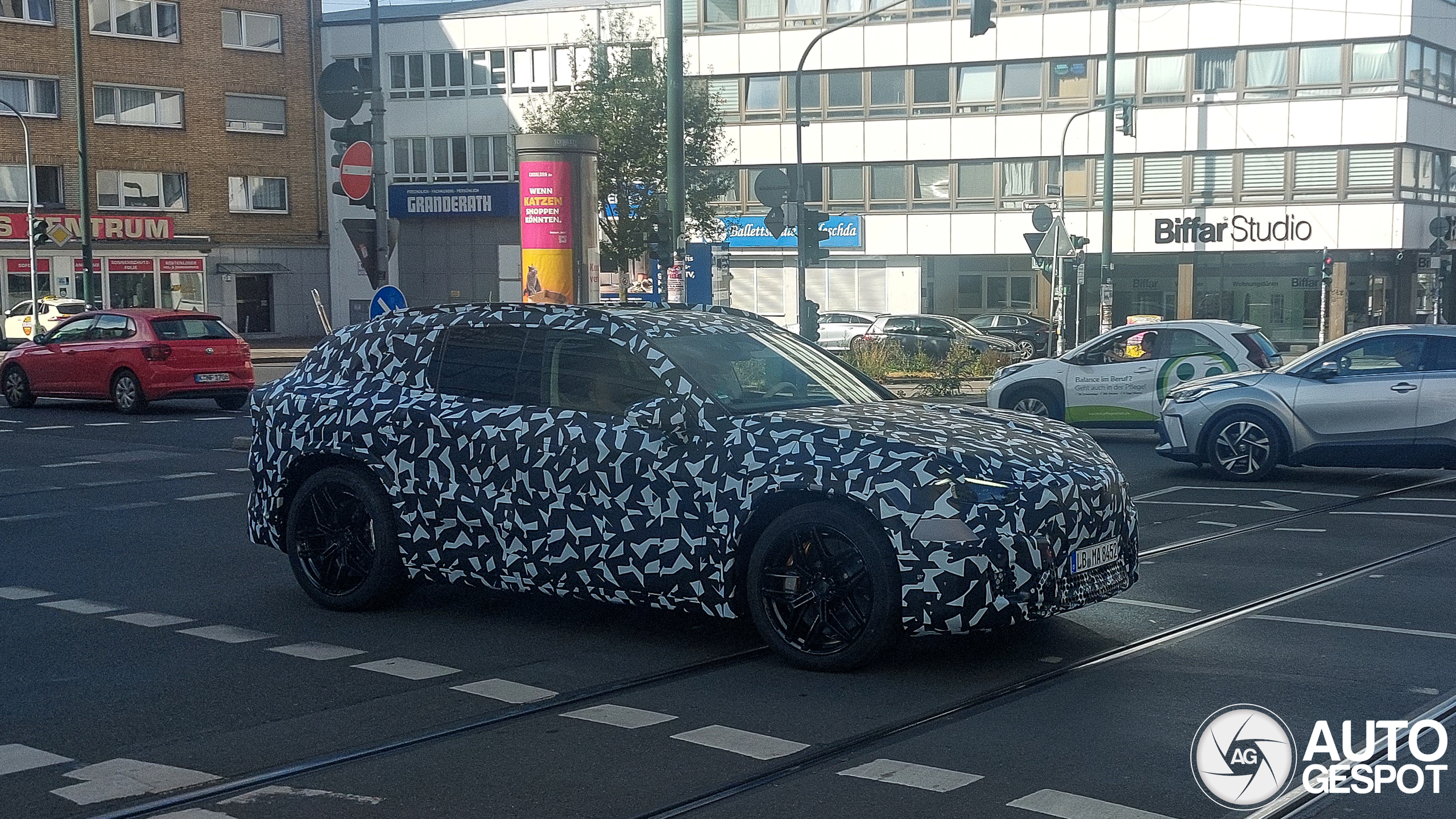 Mercedes-amg suv x591