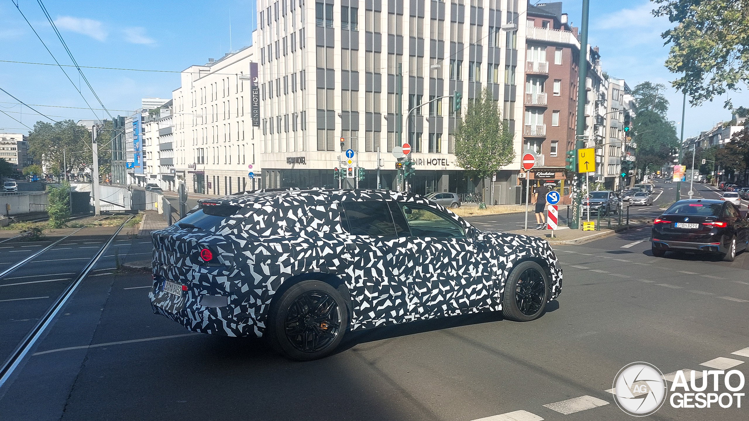 Mercedes-amg suv x591