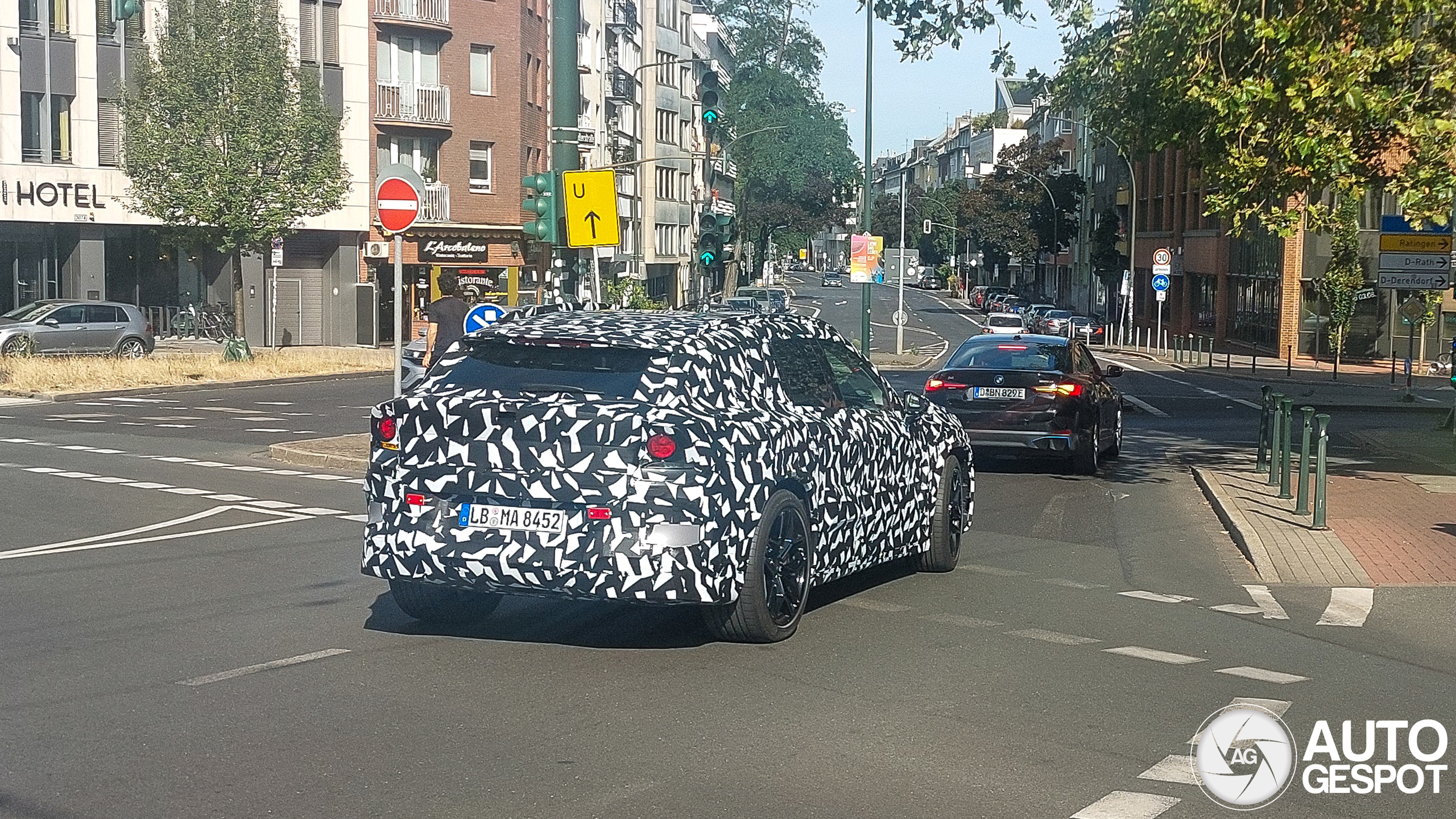 Mercedes-amg suv x591