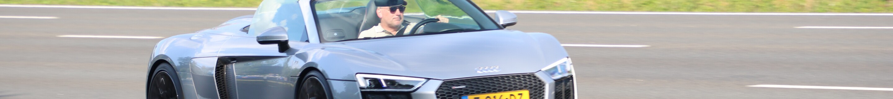Audi R8 V10 Spyder 2016
