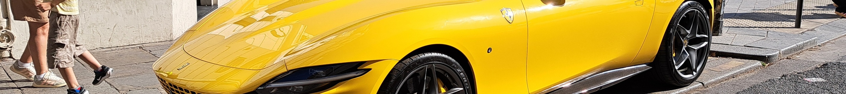 Ferrari Roma Spider