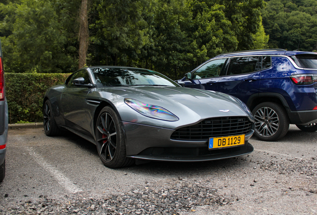 Aston Martin DB11