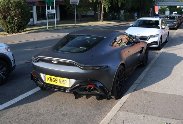 Aston Martin V8 Vantage 2018