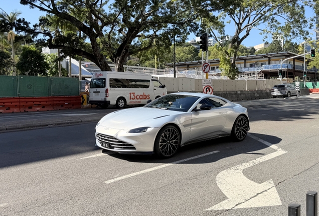 Aston Martin V8 Vantage 2018