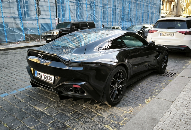 Aston Martin V8 Vantage 2018