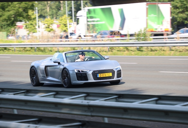 Audi R8 V10 Spyder 2016