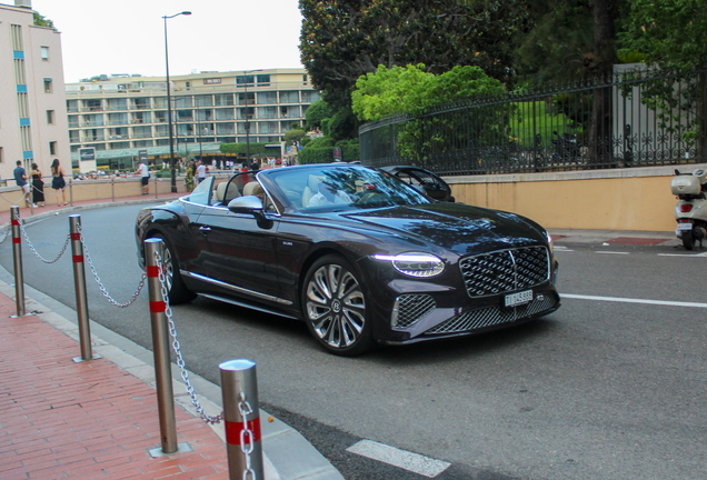 Bentley Continental GTC Mulliner 2025