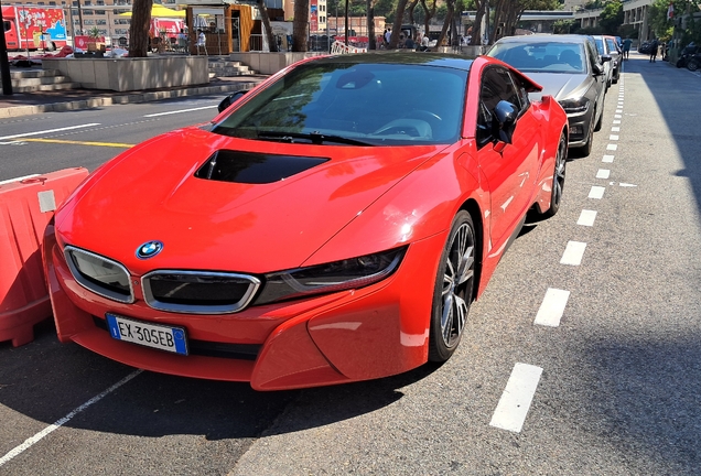 BMW i8