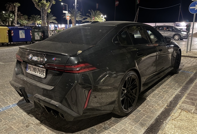 BMW M5 G90