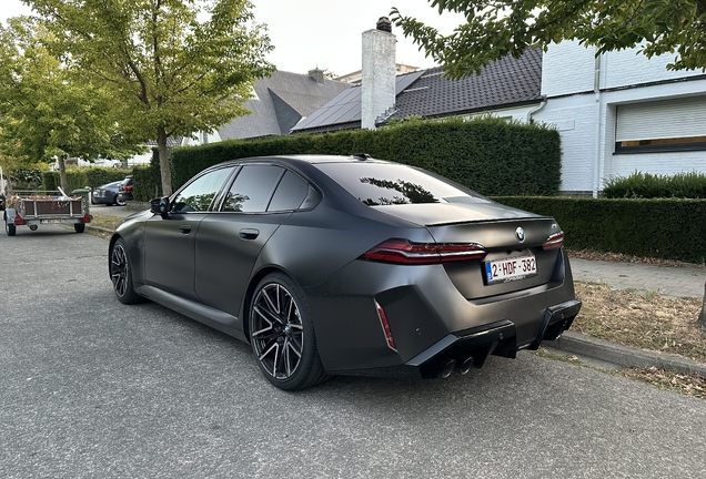 BMW M5 G90
