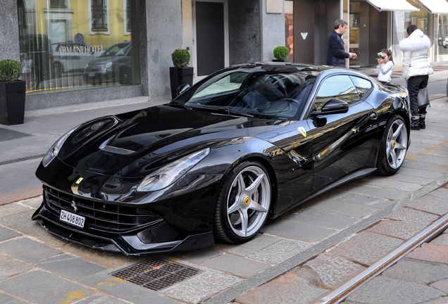 Ferrari F12berlinetta Novitec Rosso