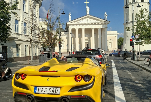 Ferrari F8 Spider