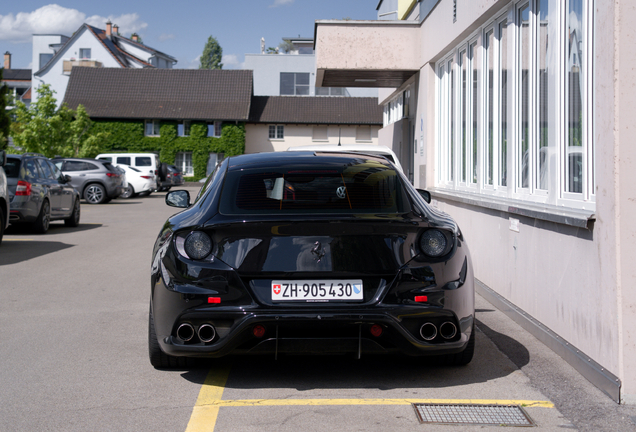Ferrari FF
