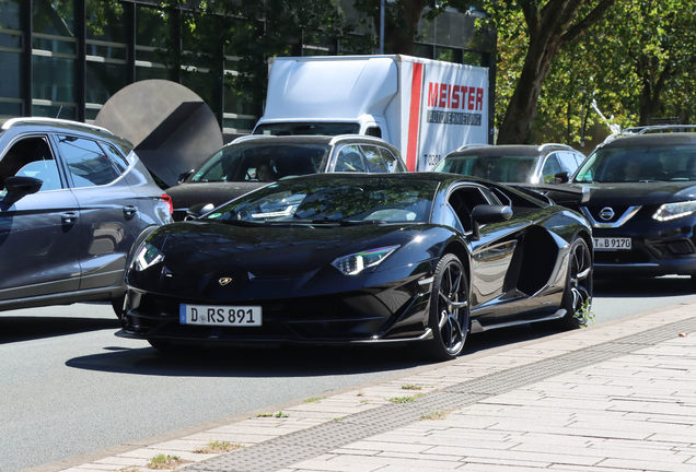 Lamborghini Aventador LP770-4 SVJ