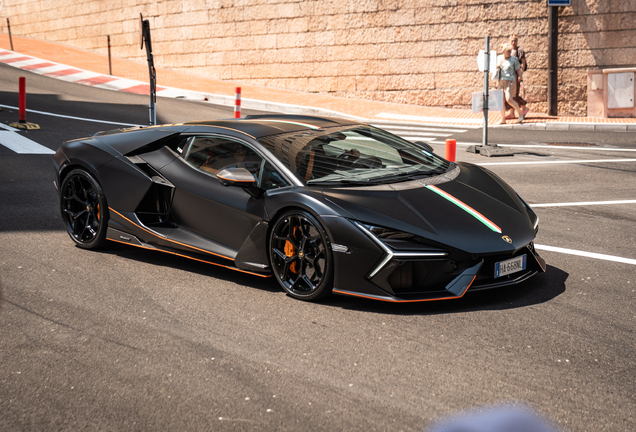 Lamborghini Revuelto