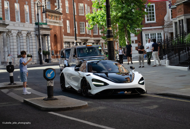 McLaren 765LT Spider